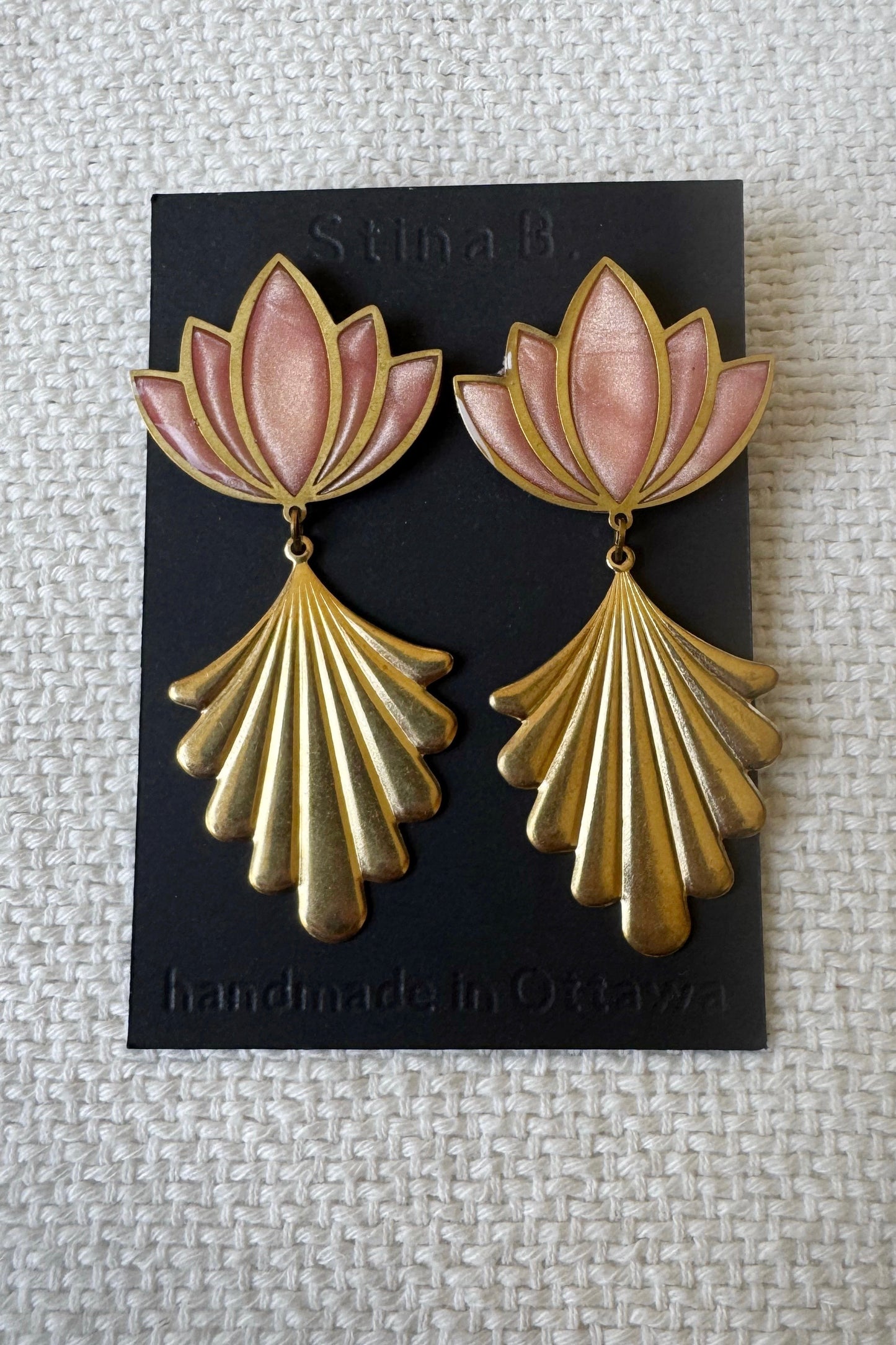 Dara Earrings
