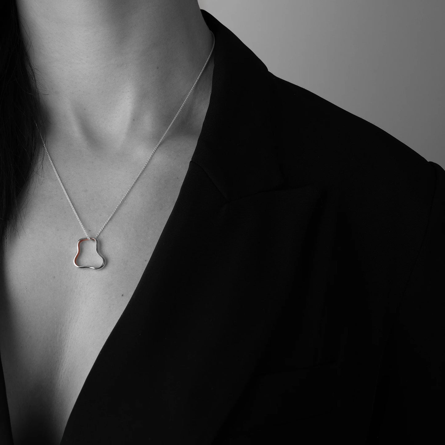 Curves15 Necklace