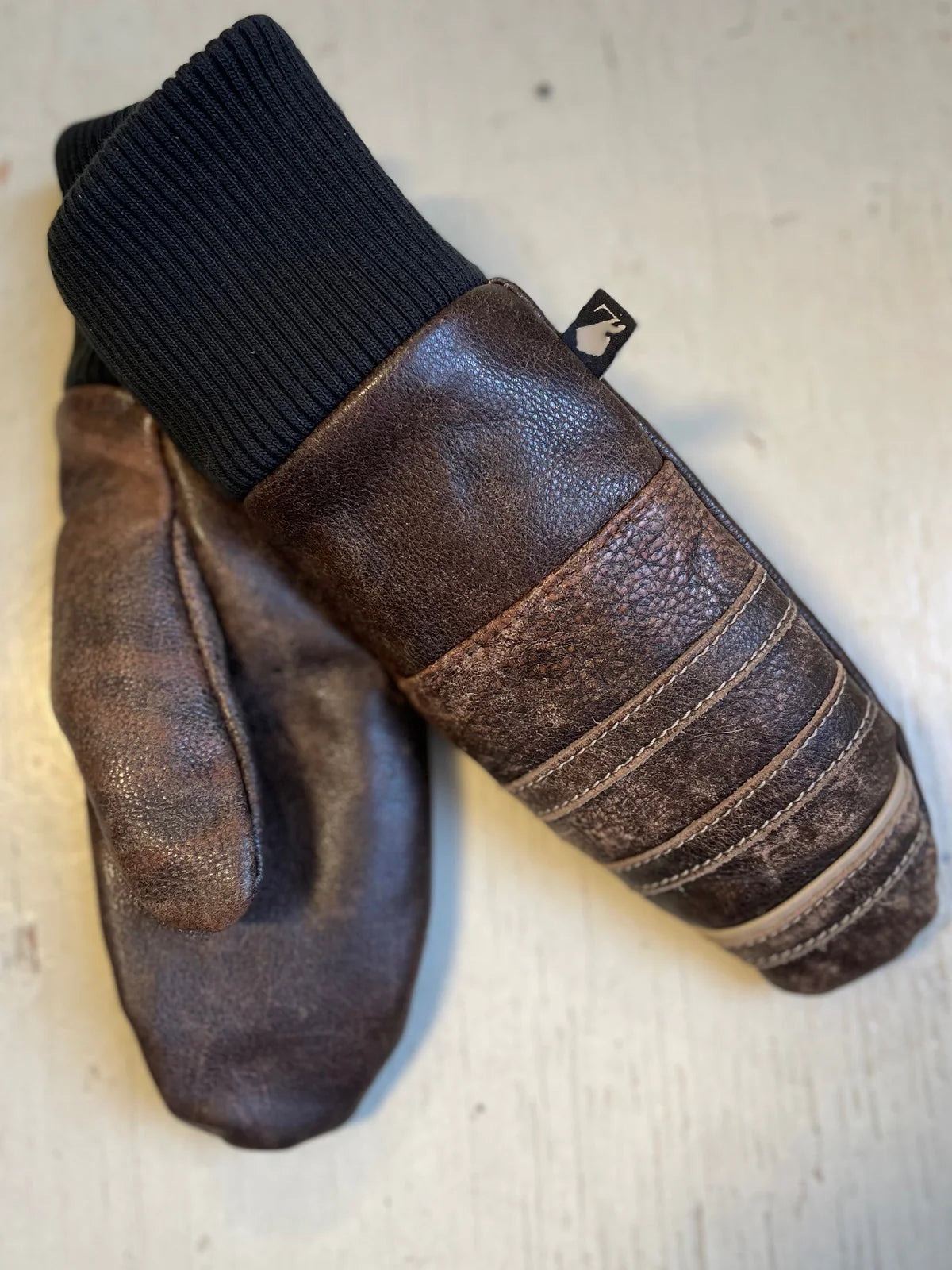 Lhasa Mittens
