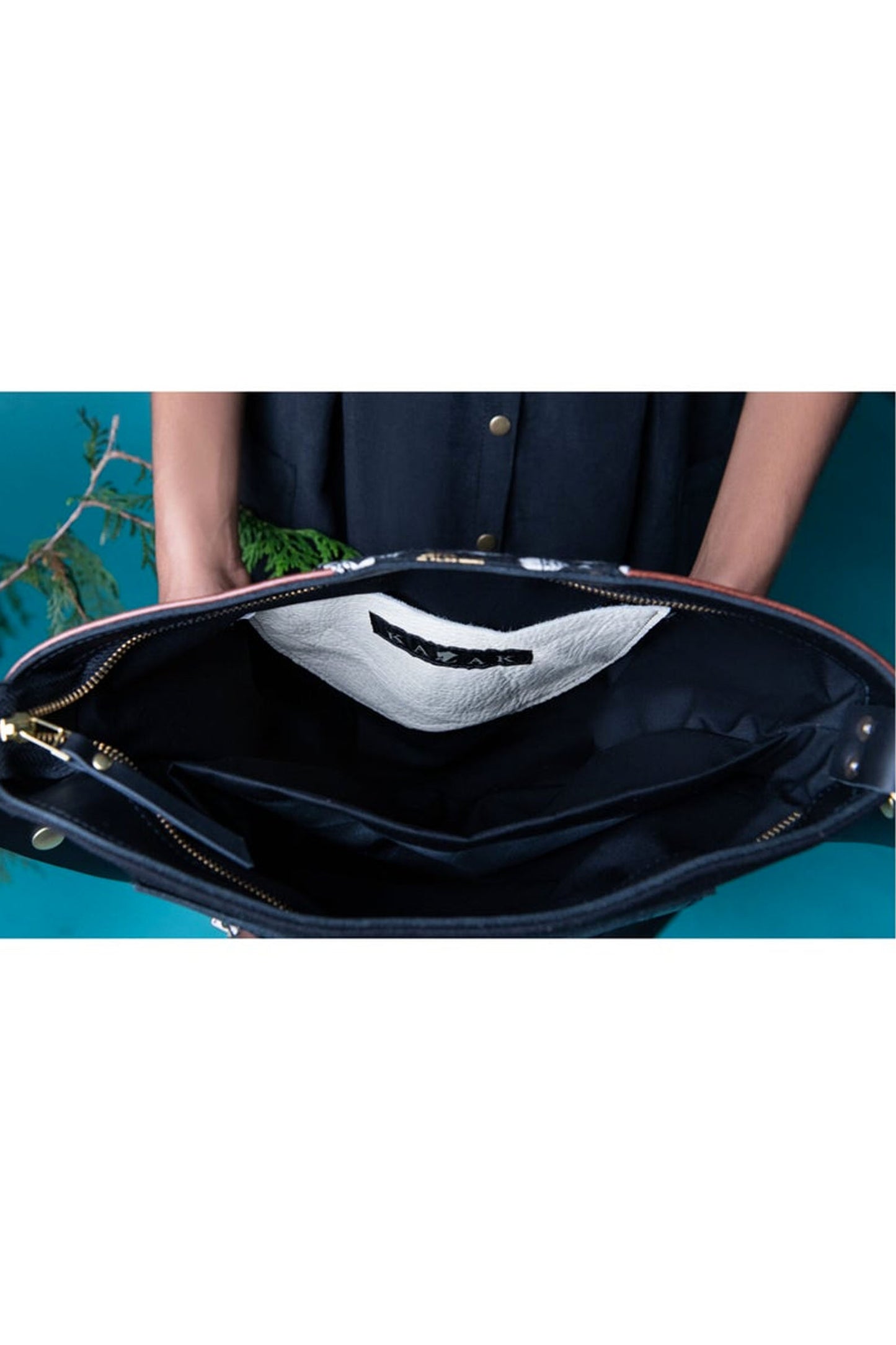 Shokan Shoulder Bag