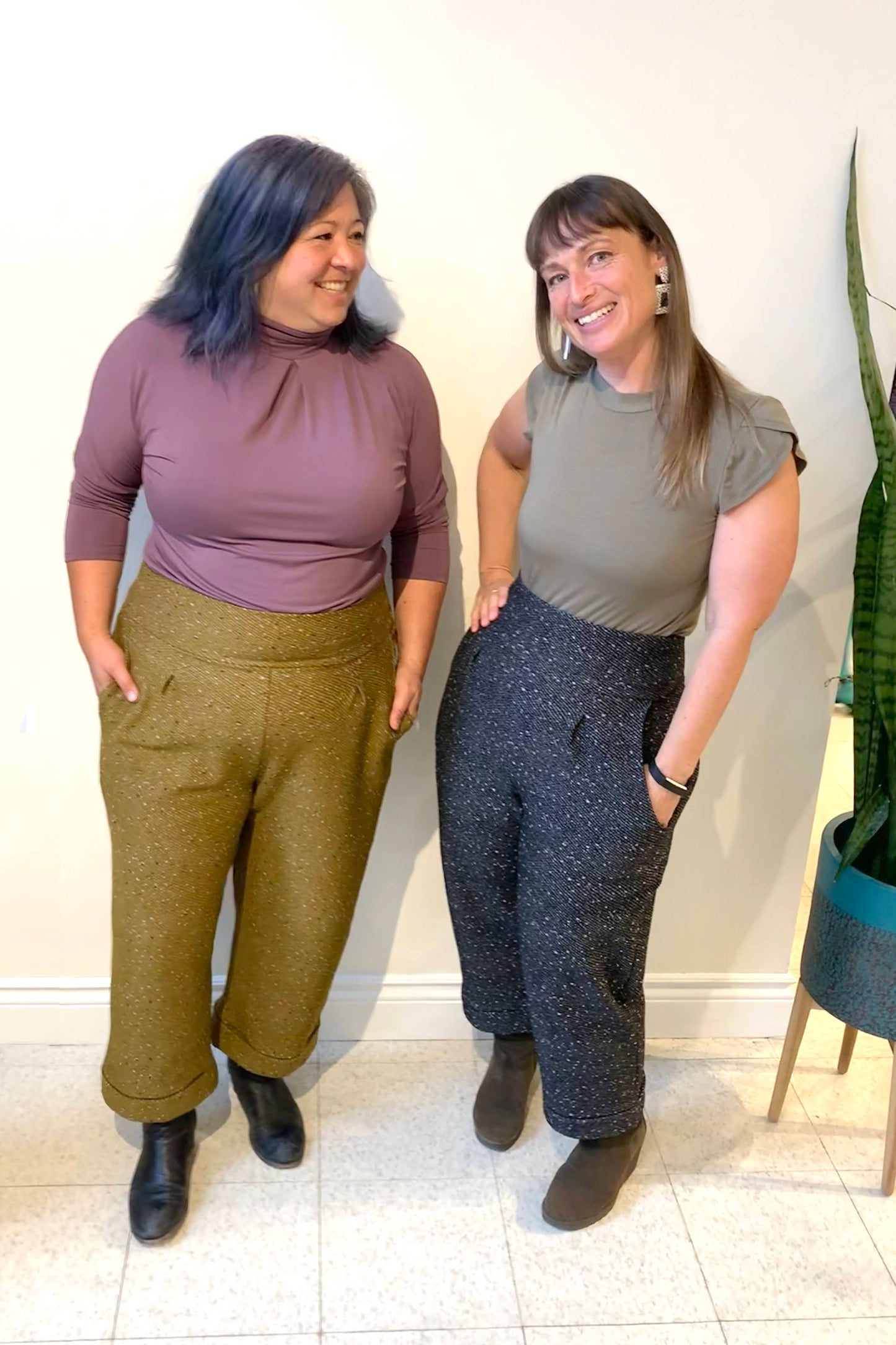 Dorian Pants by Melow, Pesto Tweed, Black Tweed, high-waist, front darts, 3/4 capri, wide-leg, folded hem, sizes XS to XXL, made in Quebec